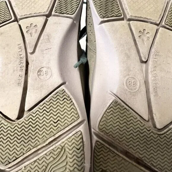 Dansko Elise Gray Genuine Leather Lace Up Sneakers 4401242400 - Picture 7 of 9